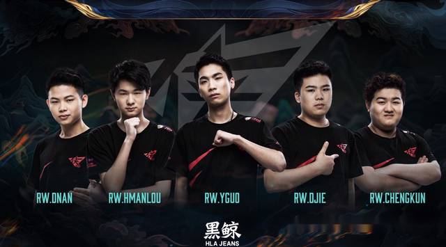 败形成鲜明 败形成鲜明