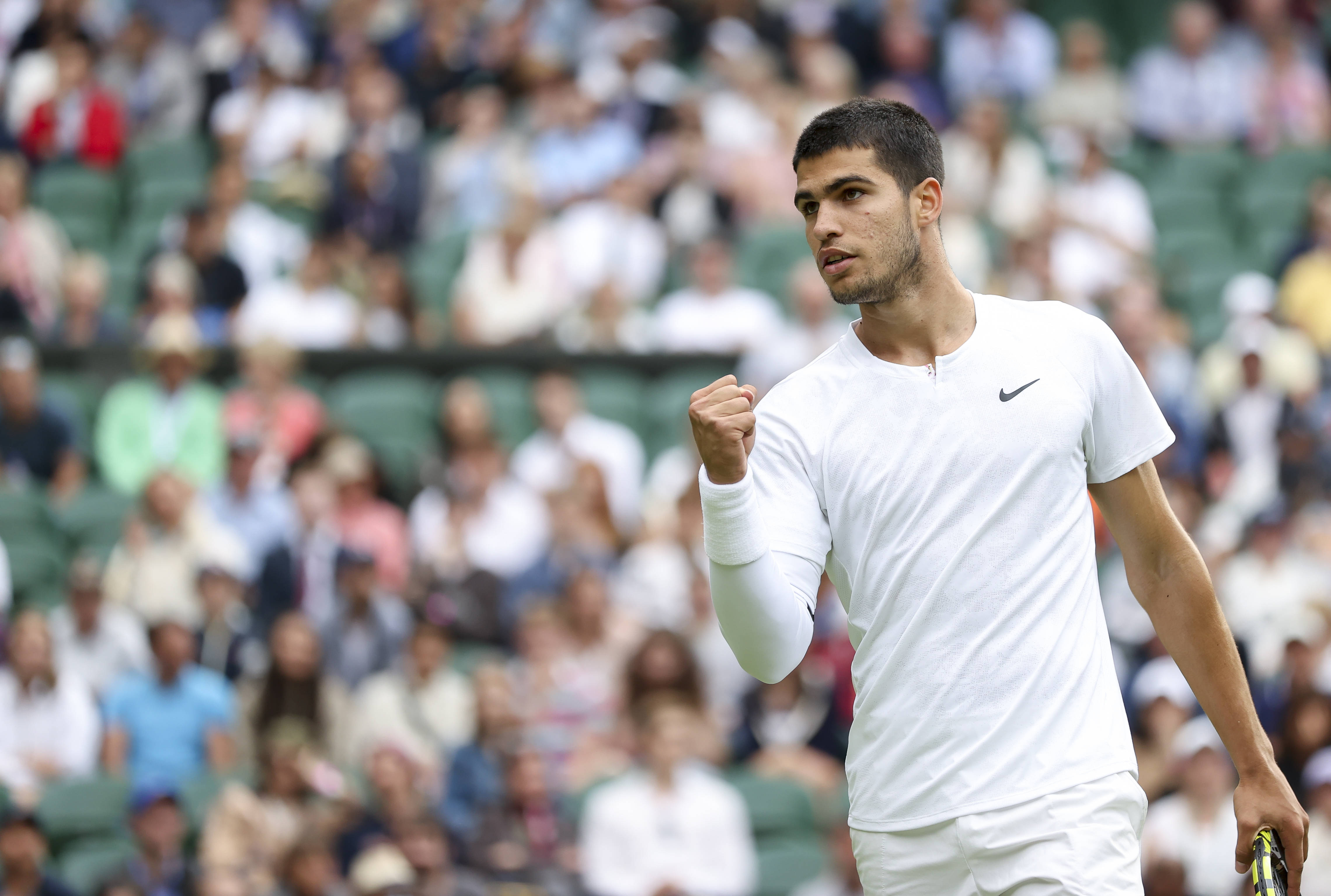 需要球员拥 需要球员拥