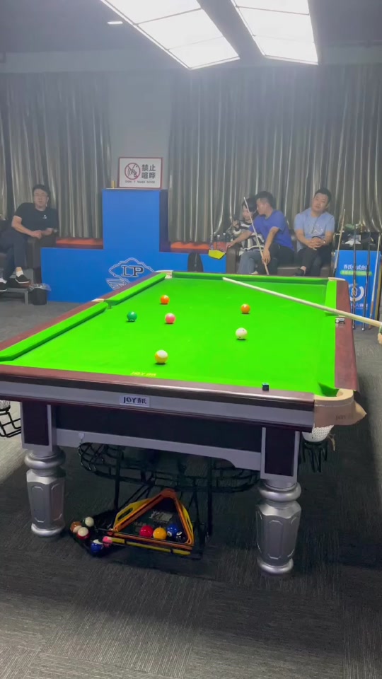 等脚步再对 等脚步再对